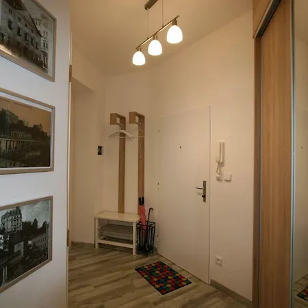 Svahova 14 *
